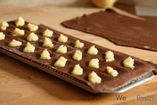 Schokoladenravioli mit Kirschragout