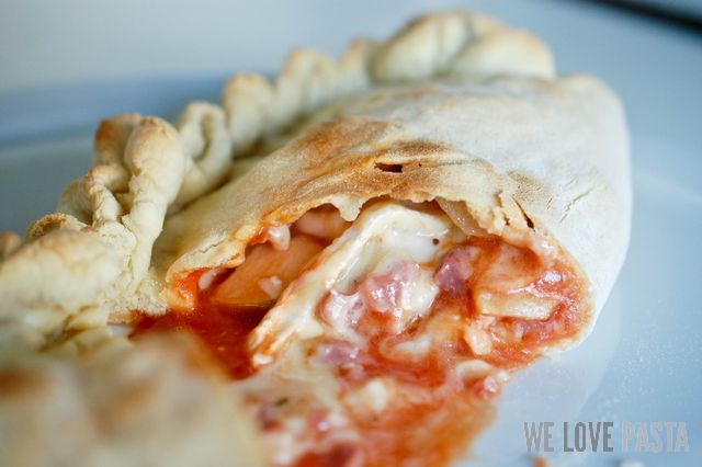 Pizza Brie e Pere Calzone