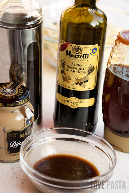 Basic für jeden Salat: Balsamico-Honig-Dressing