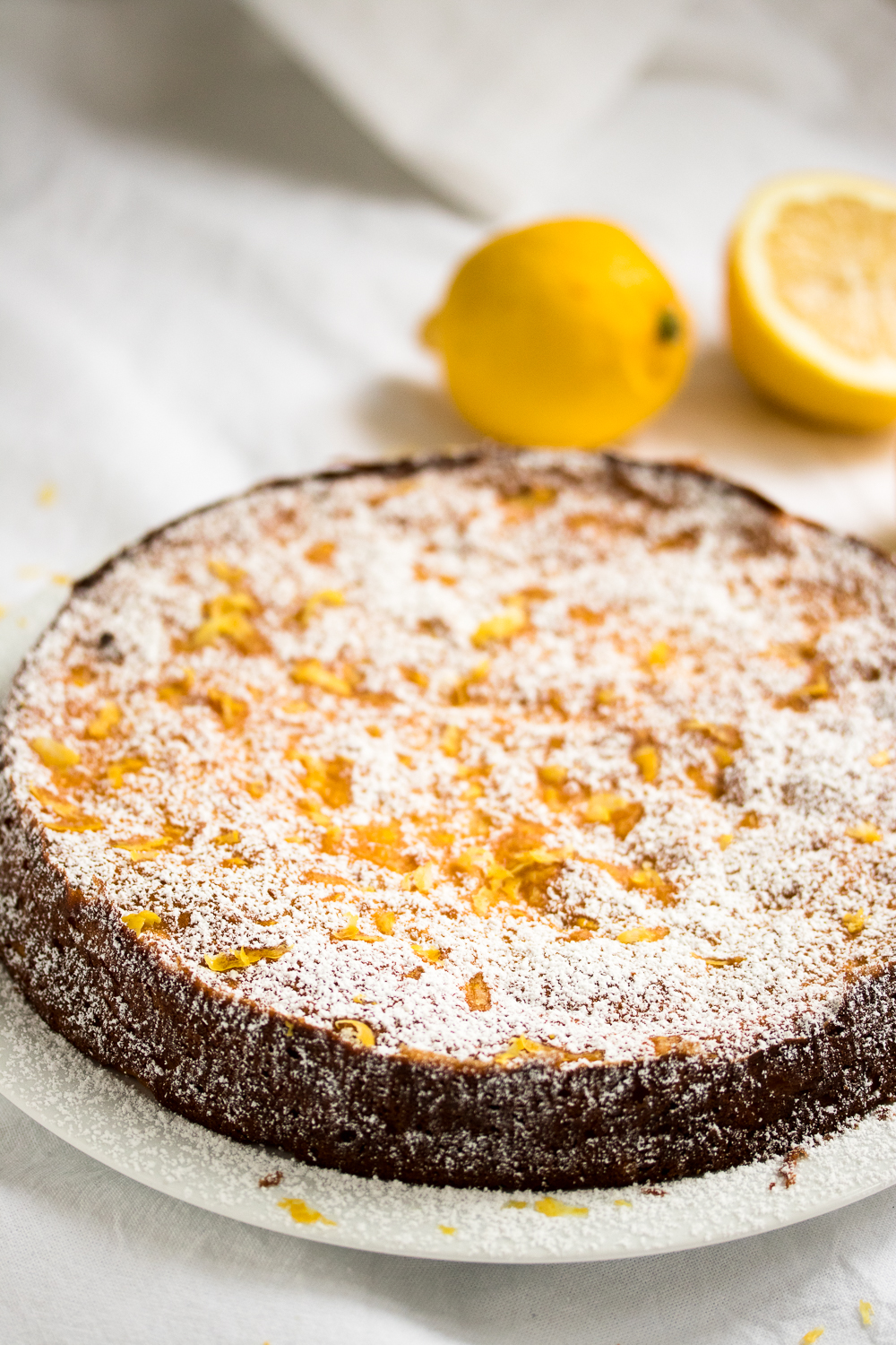 Zitronen-Ricotta-Kuchen oder: der saftigste aller Zitronenkuchen