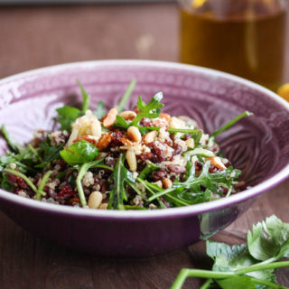 Wildreissalat mit Cranberries und Kräutern