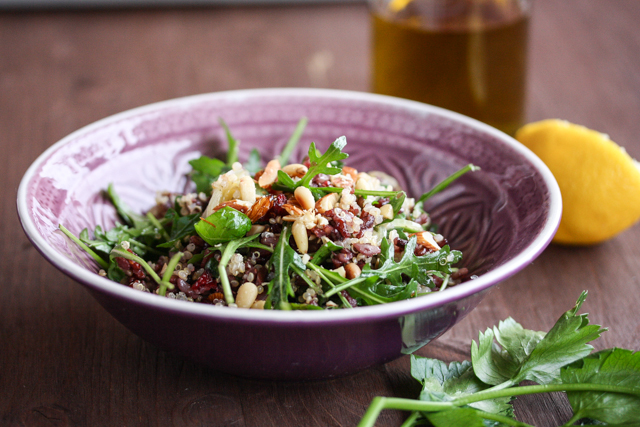 Wildreissalat mit Cranberries und Kräutern