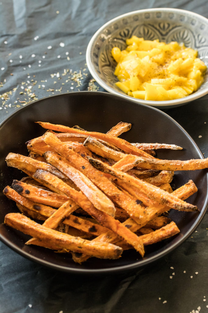 Süßkartoffelpommes aus dem Ofen - ein Rezept für besonders knusprige Fritten